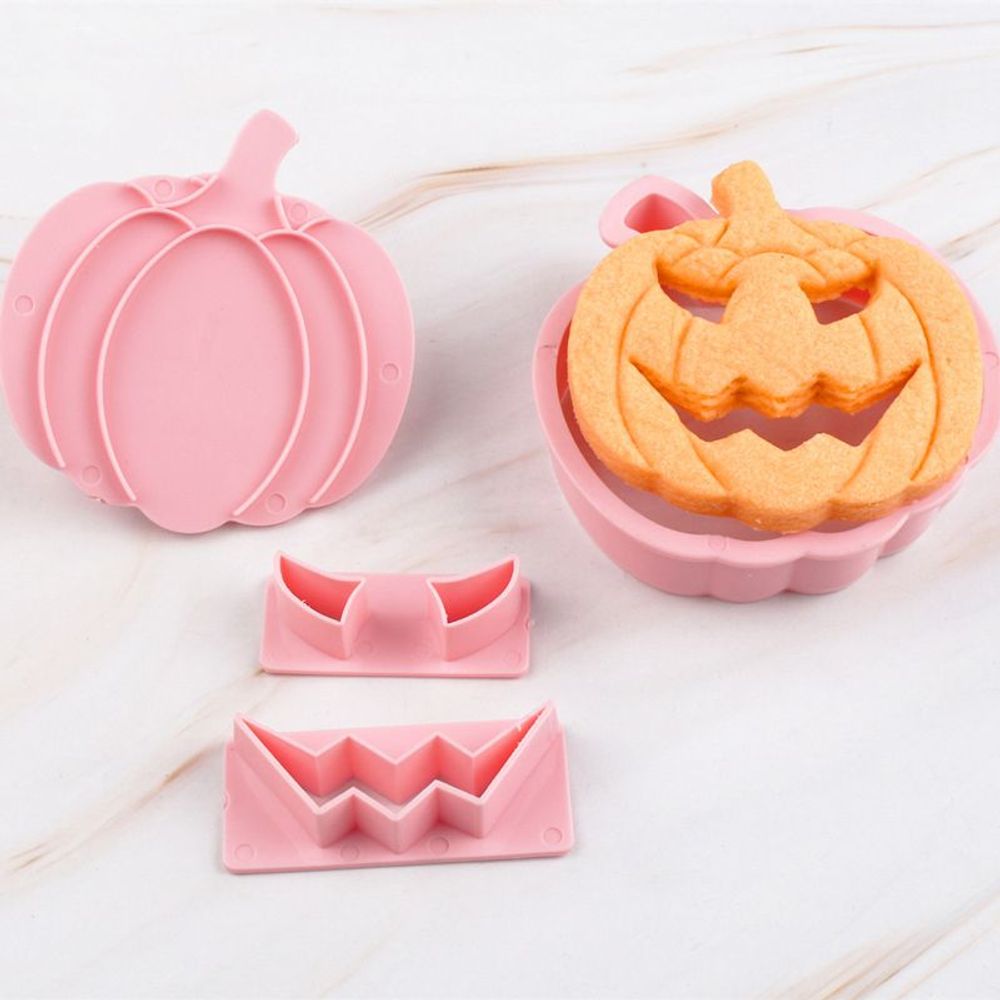 Halloween Cookie Cutters Set