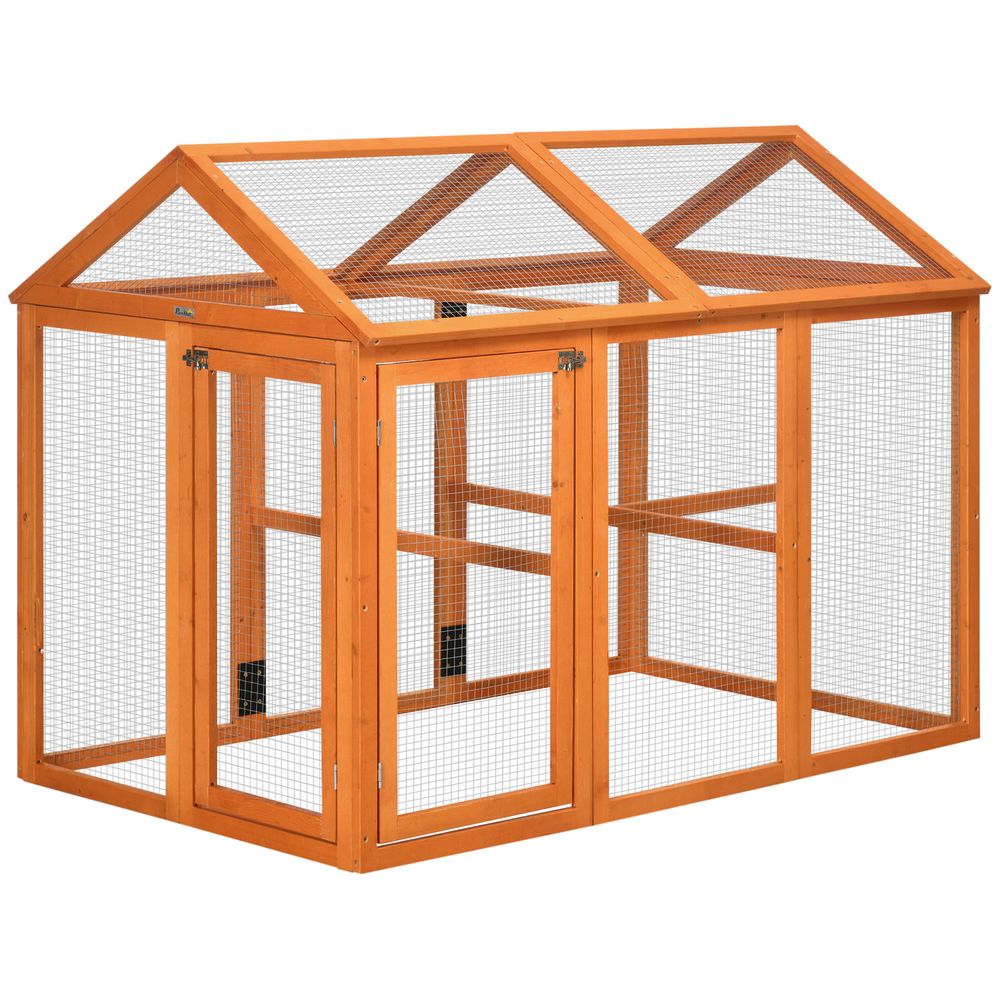 Spacious Bird Coop