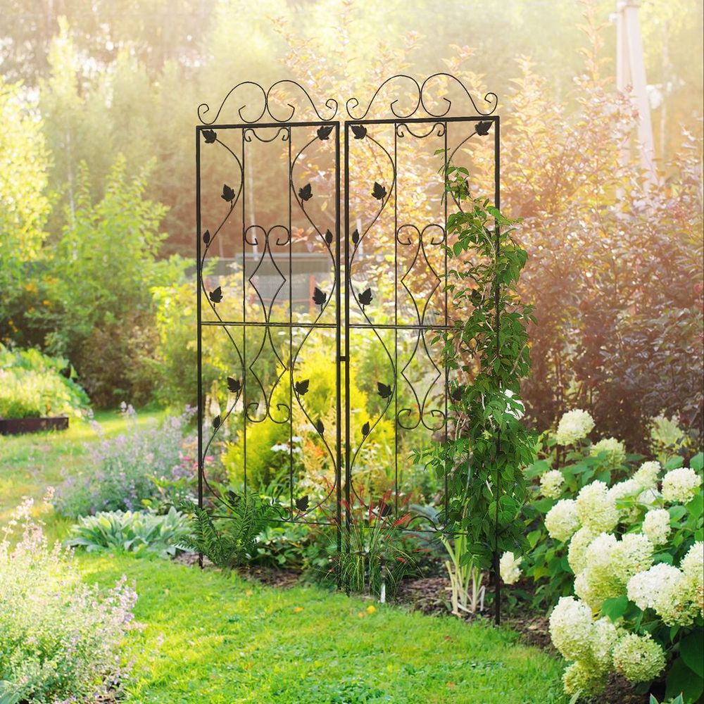 Leaf Design Set of 2 Metal Trellis