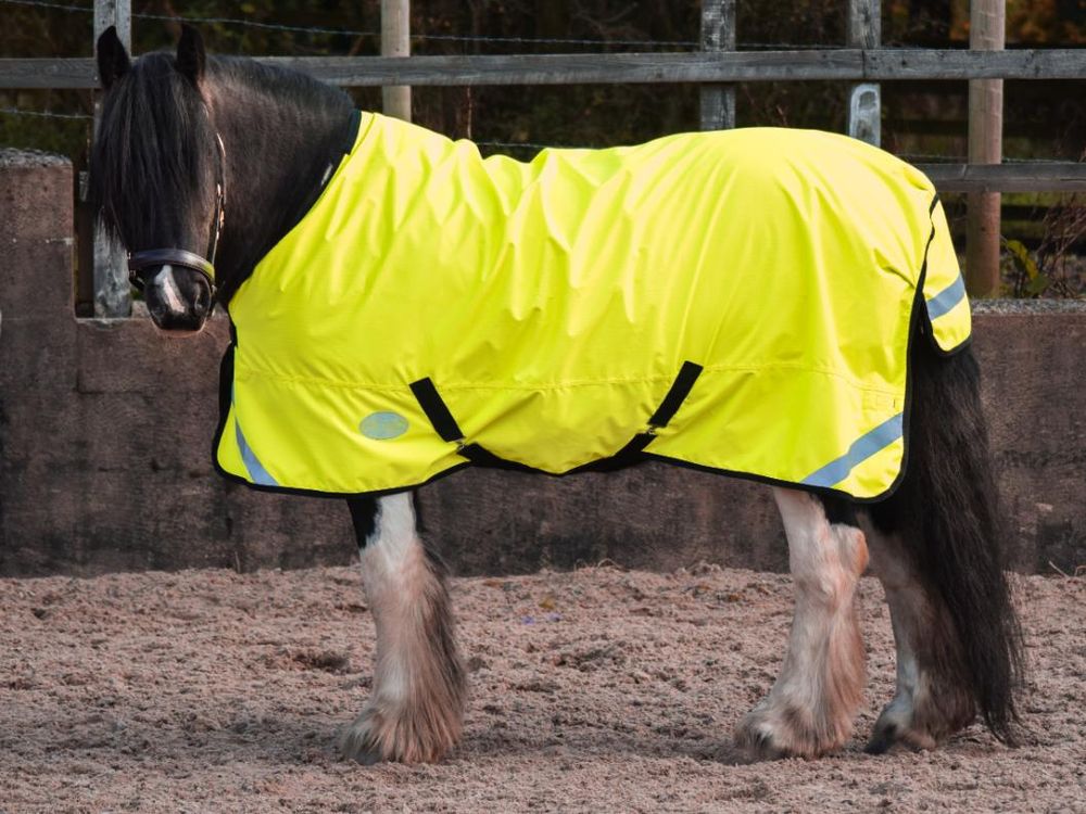 600 Denier Waterproof Turnout Rug for 5’9-6’9 Horses