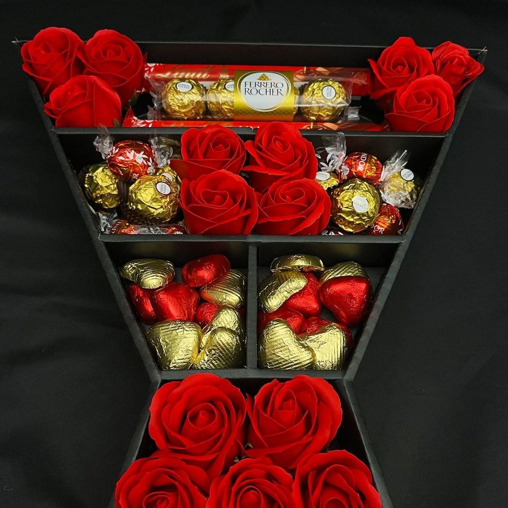 Chocolate Ferrero Rocher & Lindt Red Rose Bouquet